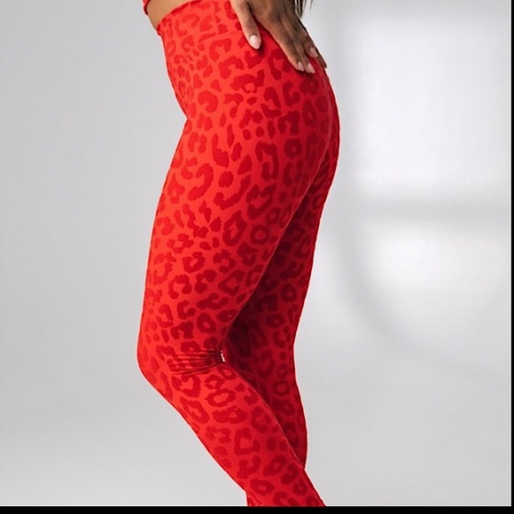 Balance Athletica red cheetah legging - Picture 2 of 6